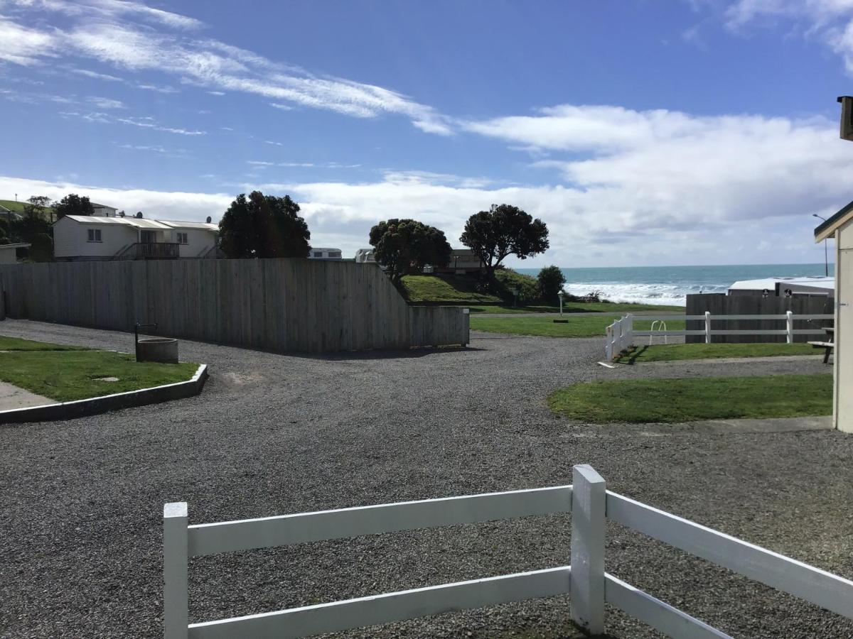 Castlepoint Holiday Park & Motels Екстер'єр фото